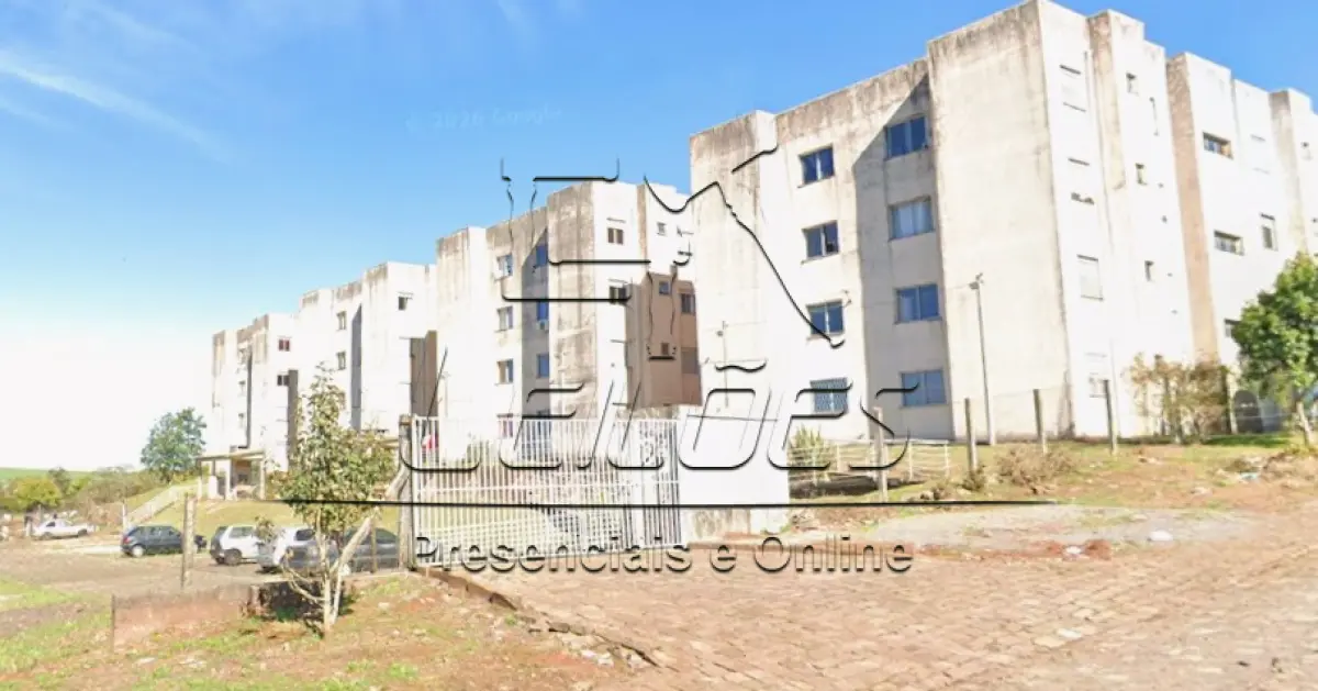 LOTE 001 - Direitos e ações sobre o apartamento 422 do Bloco D4 do  Condomínio Residencial Aldeia do Minuano, nº 371, com a área privativa de 50,43m², situado na Rua Alberto Velho de Souza, 371, Bairro Conceição, em Carazinho. Matrícula nº 41.667 do RI de Carazinho.