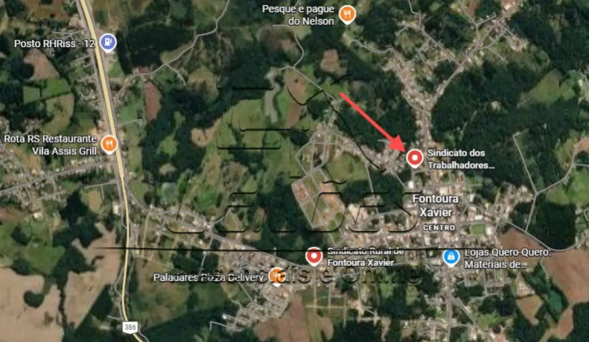 LOTE 001 - Sala 101 (para fins comerciais) localizada no pavimento térreo do Condomínio Comercial, com a área privativa de 102,29m², sito na Rua Pedro Azelin da Silva, 609, Centro, na cidade de Fontoura Xavier/RS. Matrícula nº 32.536 do Registro de Imóveis de Soledade/RS.