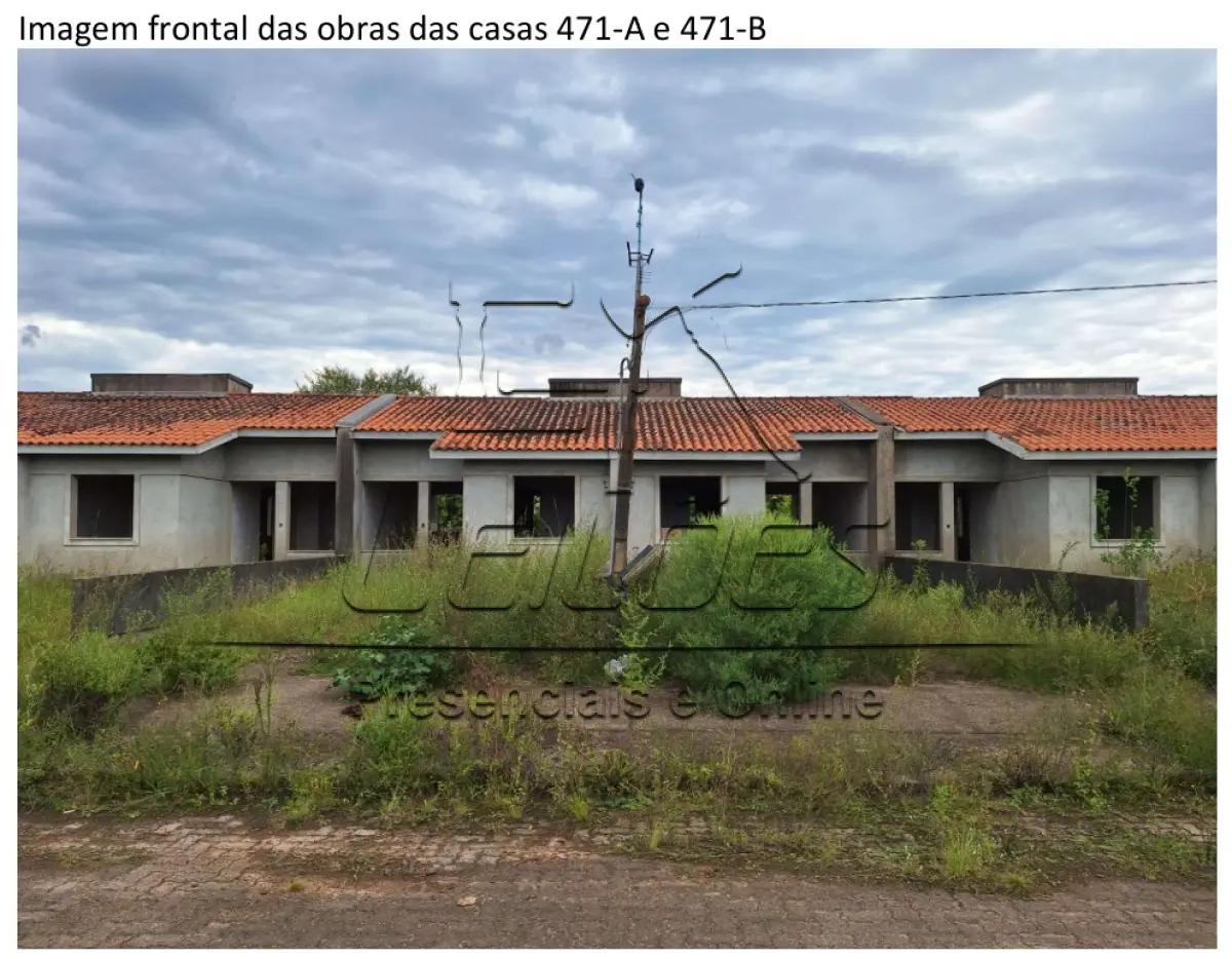 LOTE 023 - Casa de alvenaria sob nº 471-A, em construção, geminada, com a área construída de 43,48m²,  situada na Rua Vítor Mateus Teixeira, Vila Três Marias, em Esteio/RS. Matrícula nº 29.057
