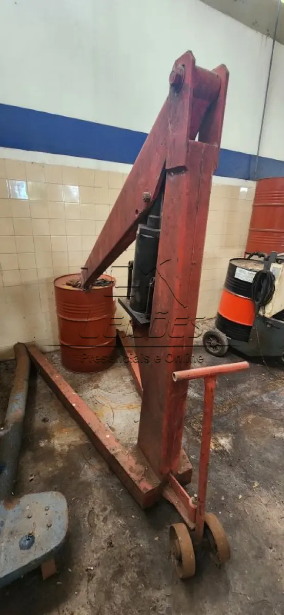 LOTE 116 - Guincho hidráulico  2ton
