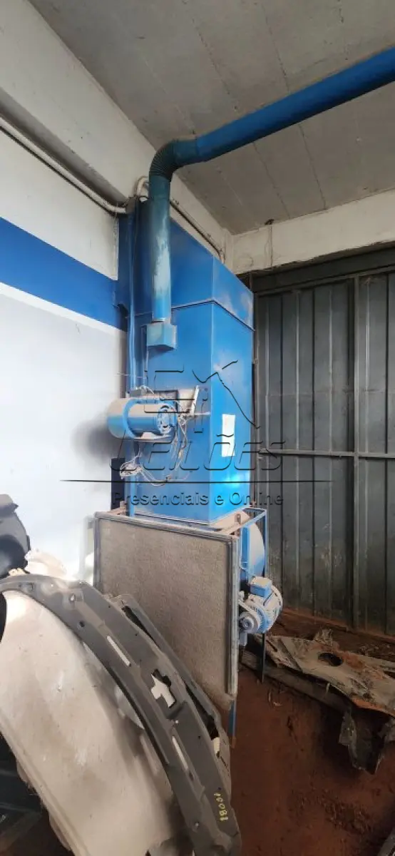 LOTE 129 - Cabine / box de pintura automotiva com exaustores