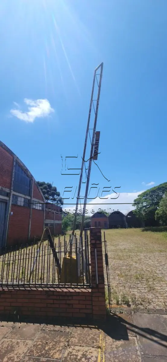 LOTE 131 - Equipamento cancela em ferro