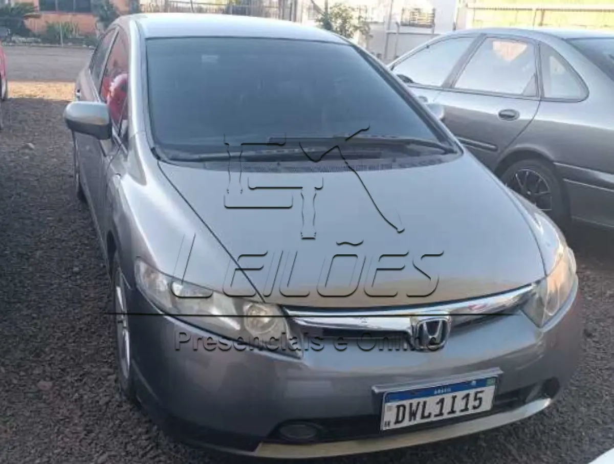LOTE 001 - Automóvel HONDA CIVIC LXS, ano/modelo 2007. Depositário: Luciano Scheid, Lajeado/RS.