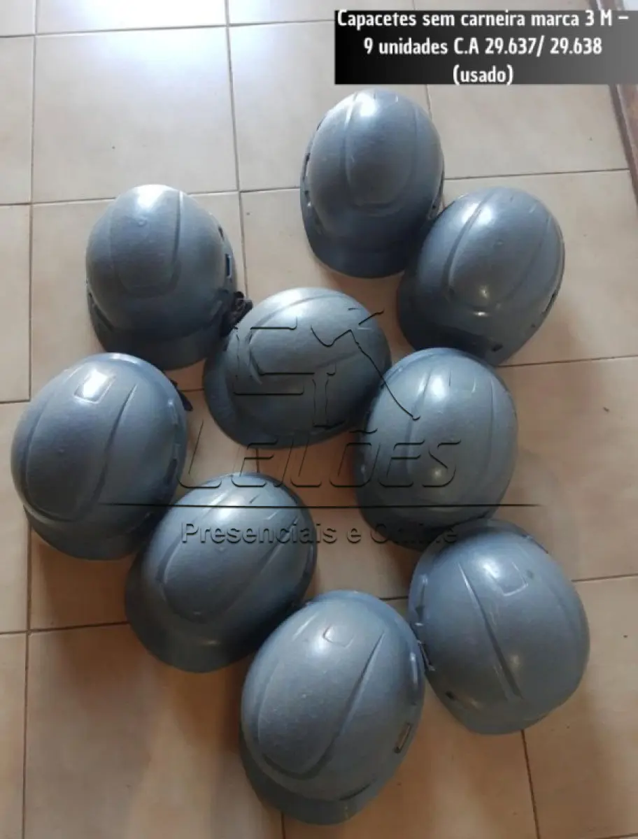 LOTE 027 - 09 capacetes da marca 3M, sem carneira