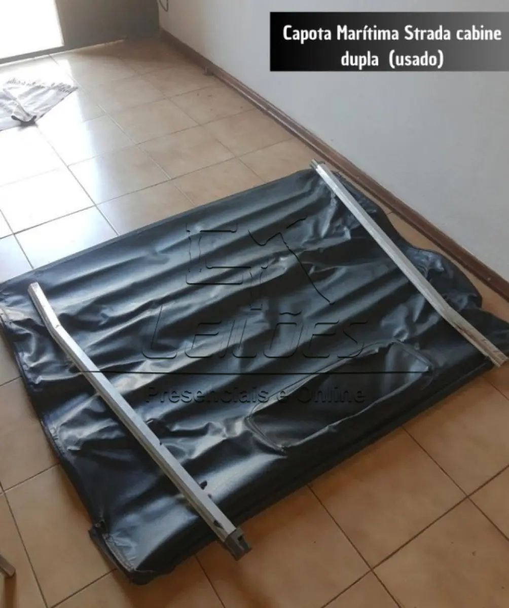 LOTE 030 - 01 capota marítima para Fiat Strada cabine dupla