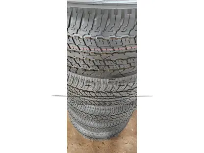 Jogo de pneus (05 unidades) da marca Yokohama, modelo GEOLANDAR A/T G94, na medida 265/60 R18,  sendo 1 sem uso e os outros 4 praticamente novos (pouquíssima rodagem).