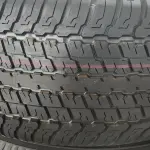 JOGO DE PNEUS (05 UNIDADES) DA MARCA YOKOHAMA, MODELO GEOLANDAR A/T G94, NA MEDIDA 265/60 R18,  SENDO 1 SEM USO E OS OUTROS 4 PRATICAMENTE NOVOS (POUQUÍSSIMA RODAGEM).