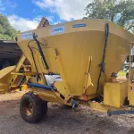 VAGÃO DESENSILADOR AUTOCARREGÁVEL DE MISTURA VERTICAL FABRICADO PELA MEPEL - PRODUMIXER 6.5